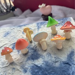 インスタイルかわいい小さなキノコクリエイティブシミュレーション冷蔵庫マグネット立体装飾雲南クリエイティブ旅行記念ギフト