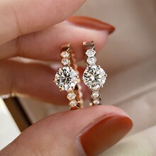 �䳲��ָŮС�ڴ���60�ַ���������chic����ٴ�¼������