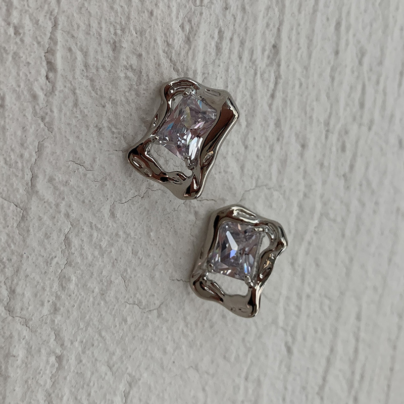 Plating, Inlay Design 1 Pair Retro Geometric Plating Inlay Brass Zircon Gold Plated Ear Studs