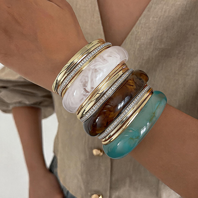 European and American cross-border coffee-colored gradient resin bracelet, bohemian resort-style bracelet, high-end and elegant jewelry wholesale European and American cross-border coffee-colored gradient resin bracelet, bohemian resort-style bracelet, high-end and elegant jewelry wholesale