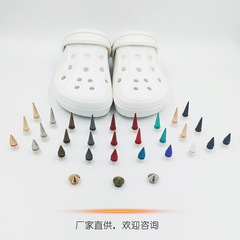 新品洞洞鞋朋克樹型尖釘花園鞋裝飾品配飾傘型鉚釘沙灘鞋暗扣