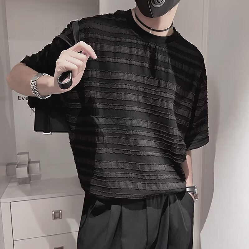 Summer Design Sense Wear New Cool Sense Breathable Short-sleeved Men's Striped Hollow Stylist T-shirt Beach Travel Tide Summer Design Sense Wear New Cool Sense Breathable Short-sleeved Men's Striped Hollow Stylist T-shirt Beach Travel Tide