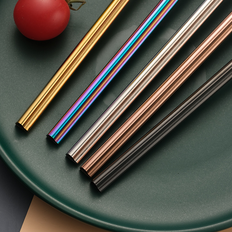 En forma de corazón de acero inoxidable 304 paja leche tienda de té paja bebida jugo paja vajilla paja metal titanio chapado al por mayor