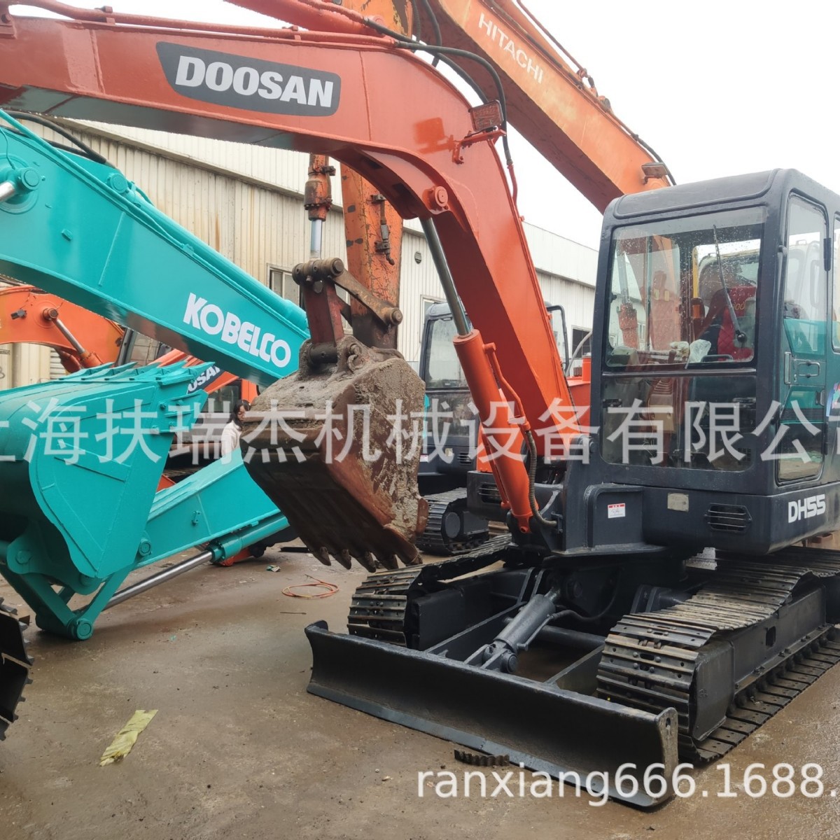 斗山DH55履带式液压挖掘机5吨小型Doosan挖土机