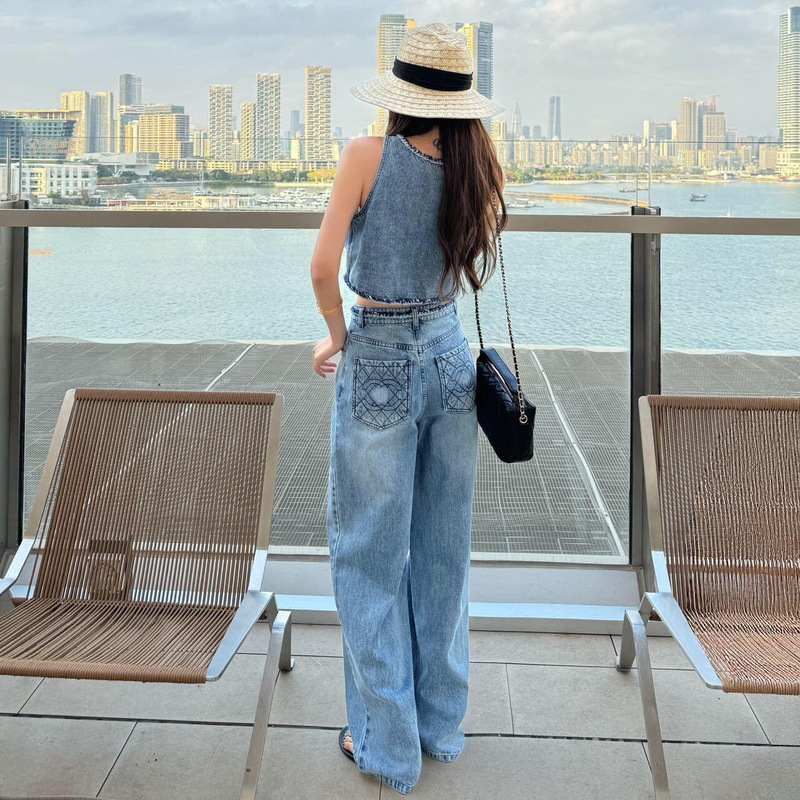 26 Spring/Summer New Style Chanel-Inspired Hand-Stitched Chain Back Pocket Quilted Embroidery High-Waisted Straight-Leg Versatile Women's Denim Pants