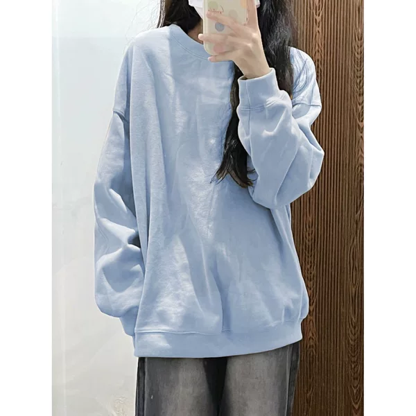 Light blue, round-neck, thin, long-sleeved sweatshirt for men and women, suitable for autumn and winter, simple, loose-fitting, fleece-lined, and thickened, solid color, trendy top
