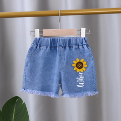 2024 summer girls' jeans outer wear baby girl's denim shorts medium pants beach pants children's hot pants fashionable