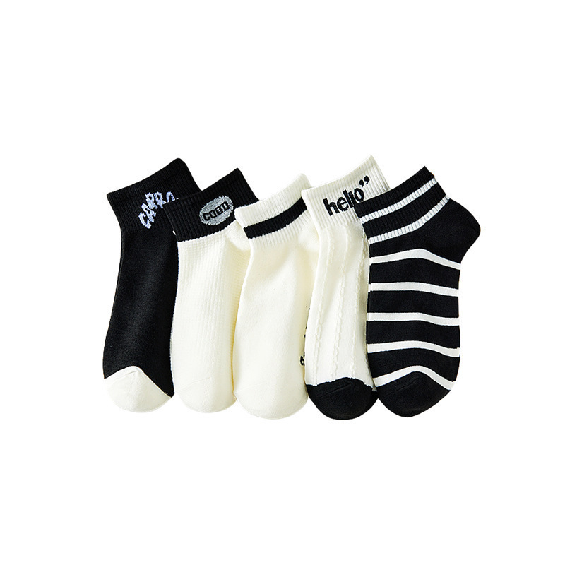 Calcetines negros y blancos de mujer calcetines dulces versátiles calcetines de mujer estricta primavera-verano estilo japonés dibujos animados de encaje de estudiantes