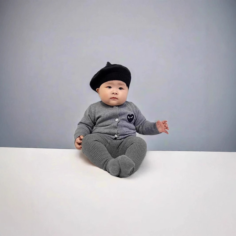 Live Supply of 2026 New Children's Sweaters, Spring Baby Round-Neck Heart-Patterned Cardigans for Boys and Girls