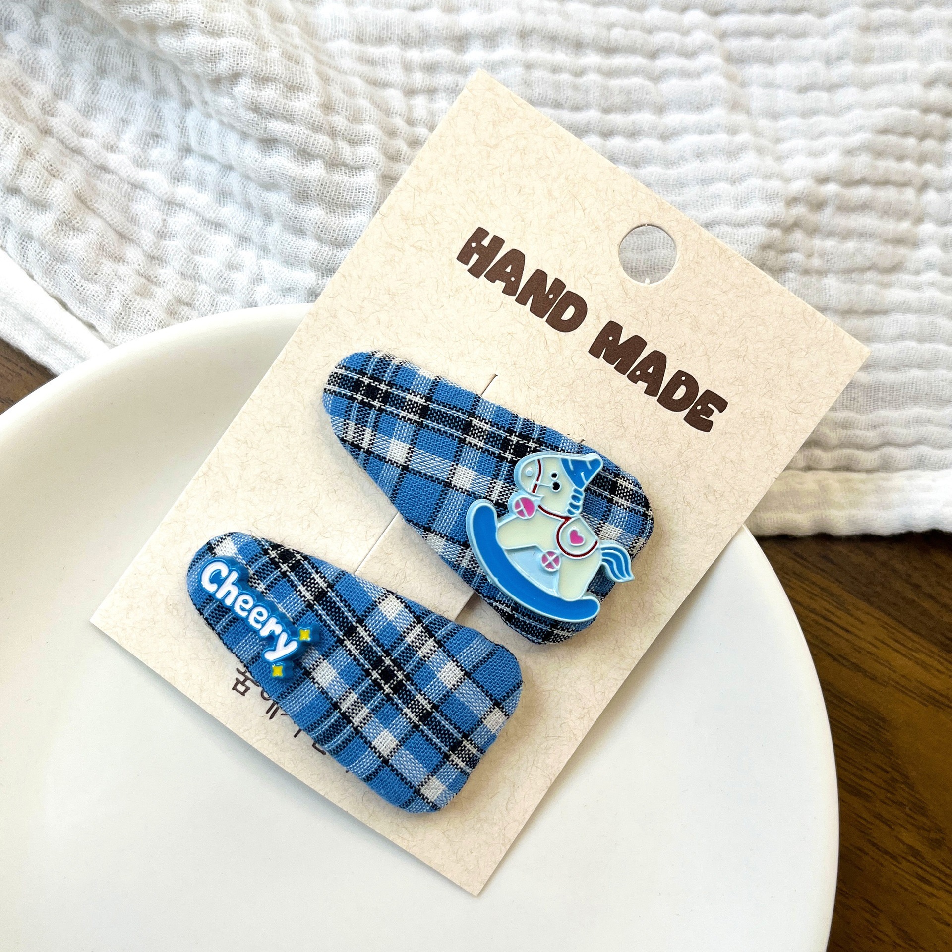Pony Blue Plaid (en inglés)