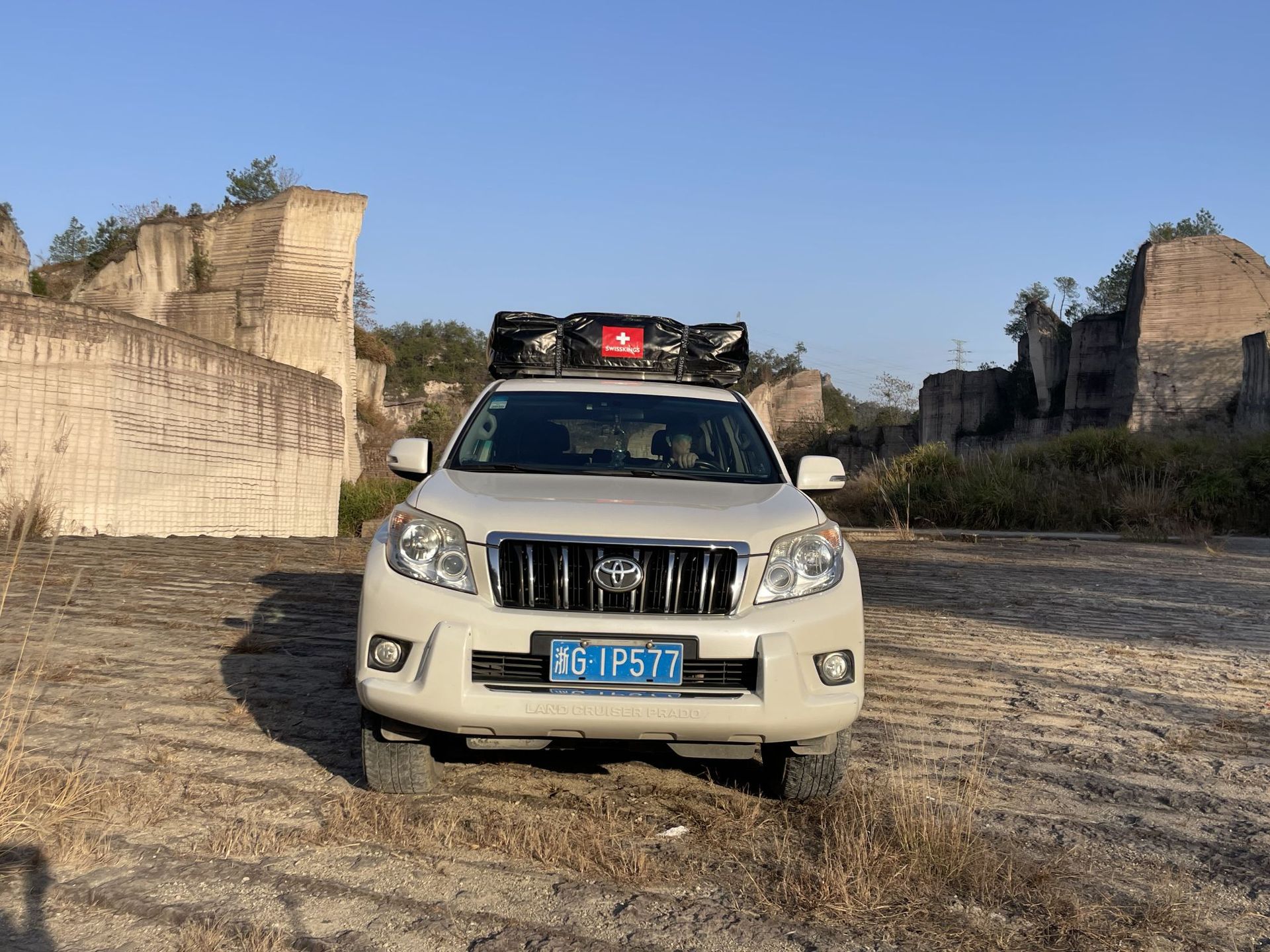 Leftover Foreign Trade Stock with Tags, Sold Out with No Restock, Outdoor Off-Road, Various Sizes, Long Car Roof Tent, Portable Car Tent