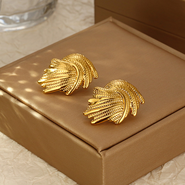 Fashionable retro trend earrings stainless steel