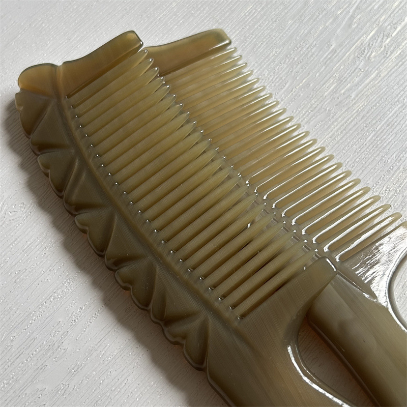 Horn Comb Massage Meridian Thick Handle Hair Comb 20cm Carved Gift Comb specifications