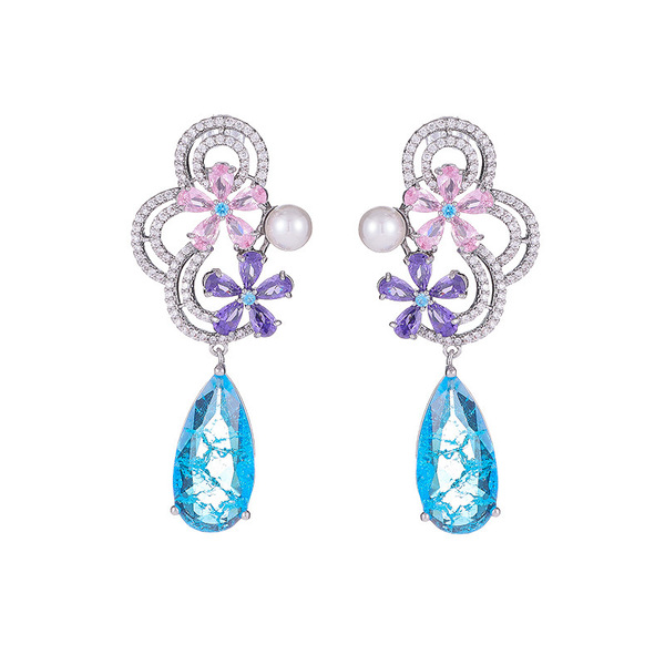 Long elegant retro earrings with zircon drop-shaped for bride