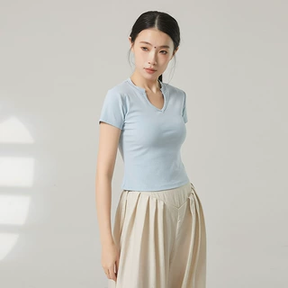 现代舞女上衣新款成人短袖红色v领修身正肩T恤女设计感小众辣妹上