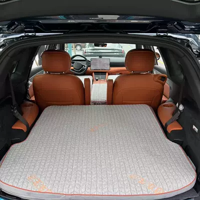 Vehicle-mounted inflatable bed: Car Mattress Camping Sleeping - hongmeng-zhixing-wenjie-m8-six-seats-trunk-mat-with-supreme-version-bed-cover
