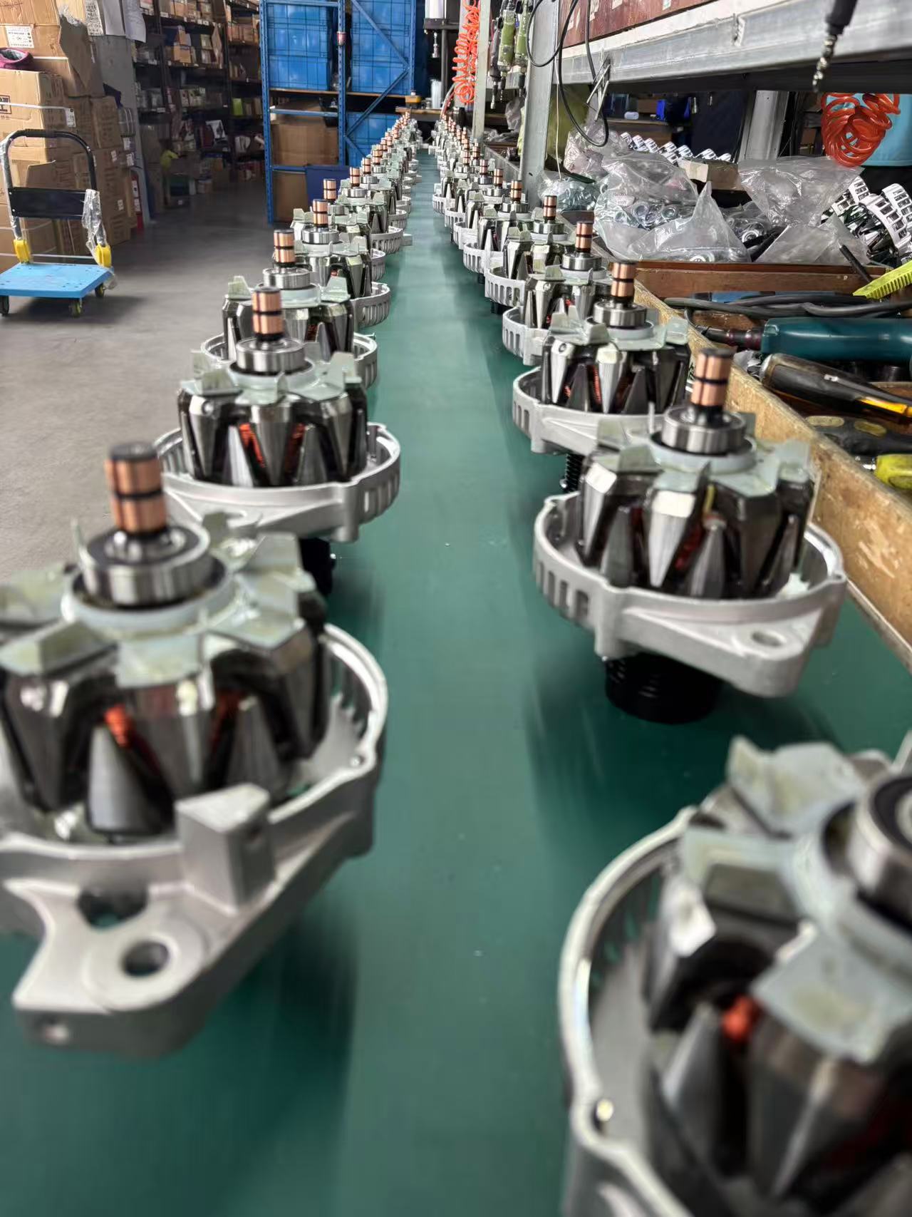 Factory Direct Sales Car Generator Suitable for Mercedes-Benz Drb7790 A013154060280 11304N