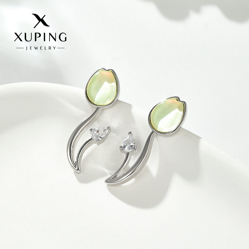Xuping nuevo estilo pequeño diseño de nicho de auriculares de tulipanes de moda temperamento frío viento de alto nivel de sensación de auriculares para mujeres