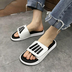 2024 New Arrival Men's Summer Fashionable Outdoor Korean-style Trendy Slippers: Soft-Soled, Non-Slip Flip-Flops for Beach and Everyday Use