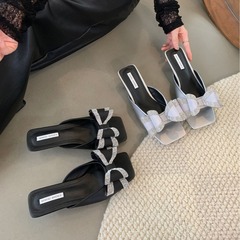 A2566-1~低跟法式水鑽蝴蝶結方頭露趾涼拖鞋女外穿2024年夏季新款