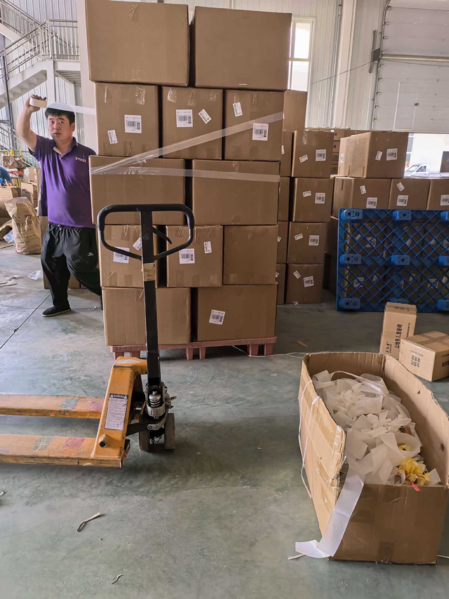 Foldable child seat for electric scooters, front-mounted safety seat for Aima and Yadi motorcycles and electric bikes, child seat