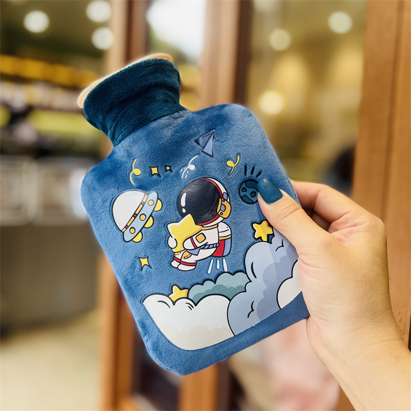 Autumn And Winter New Star Outer Space Astronauts Cartoon Hot Water Injection Bag High Density Pvc Hot Water Bag Factory Wholesale display picture 5