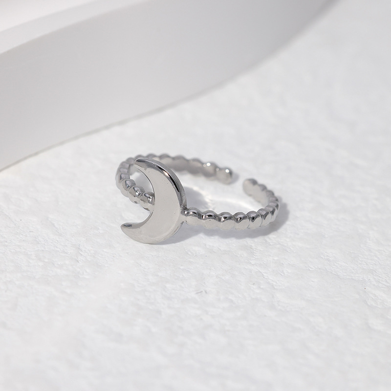Moon Pattern Women'S Gender Fashion Moon Titanium Steel Plating Open Ring 1 Piece