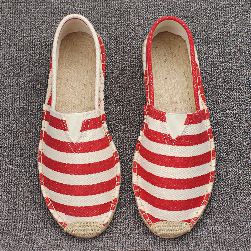 Thick red strip✓