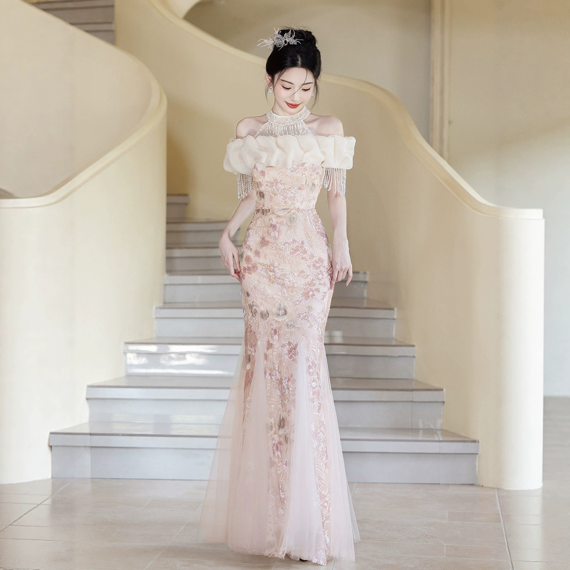 Pink Mermaid Style Bridal Gown Halter Neck off Shoulder Evening Dress Understated Luxury Niche Adult Emcee Morning Robe Toasting Dress_ecoleips.com