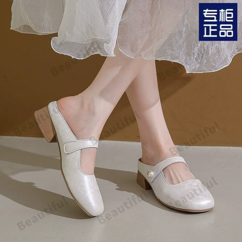 Женские полутапочки с внутренним усиленным носком, летняя верхняя одежда, новые сандалии в корейском стиле, французский вечерний стиль, серебряные одинарные туфли