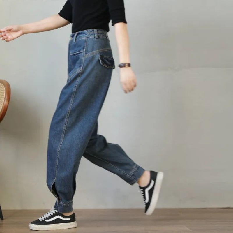 Blue Cuffed Plus-Size Women's Cargo Pants, Slimming Silhouette, Loose Casual Jeans, Vintage Distressed Color-Blocking Dad Pants