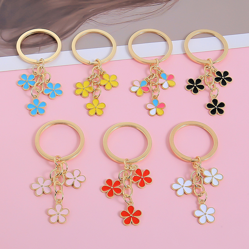 Amazon's Best-Selling Metal Cute Little Flower Keychain Fashion Girl Student Bag Pendant Key Chain Gift