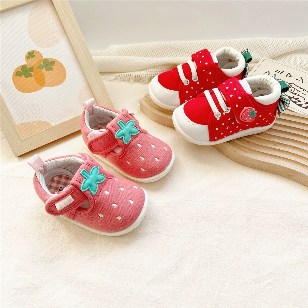 День одиночного нового продукта День рождения город клубничный ребенок мягкая подошва обувь весенняя обувь для девочек 12 ~ 15cm