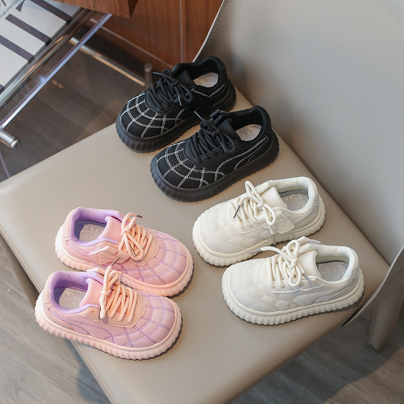 Zapatillas deportivas para niños, otoño 2025, nuevas zapatillas de malla transpirable para niños, estilo coreano, zapatillas blancas versátiles de suela suave para niños grandes y niñas