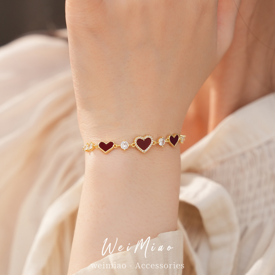 14 quilates de oro real, pulsera de amor de piedra roja, pulsera de nicho de lujo ligera, pulsera de sentimiento de alto nivel, joyas de temperamento delicado