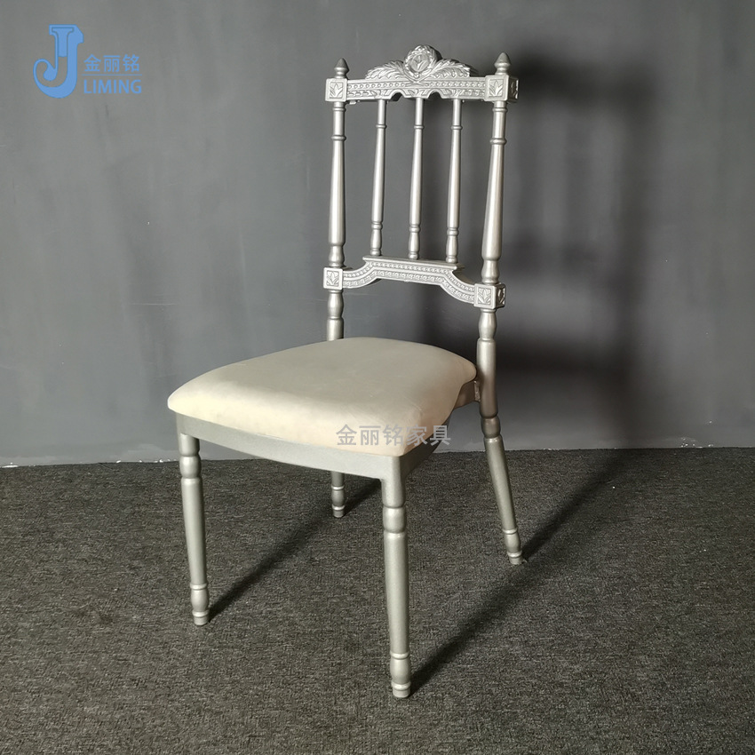Silla de comedor de aleación de aluminio estilo europeo Silla de corona bolsa suave Hotel banquete actividad silla boda Silla de boda al por mayor