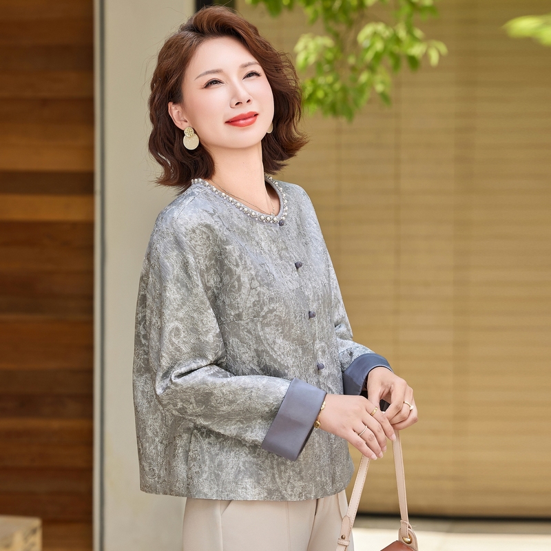 妈妈春秋装小香风外套气质高端钉珠中老年女装轻国风夹克开衫衣|undefined