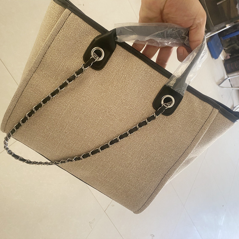 Yuezi Foreign Trade 2024 New European and American Bucket Women's Bag Large Capacity Portable Single Shoulder Diagonal Chain Tote Bag_voghion.com