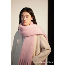 马海毛围巾淡粉色仿羊绒披肩女款冬季围脖2025新款秋冬韩系氛围感