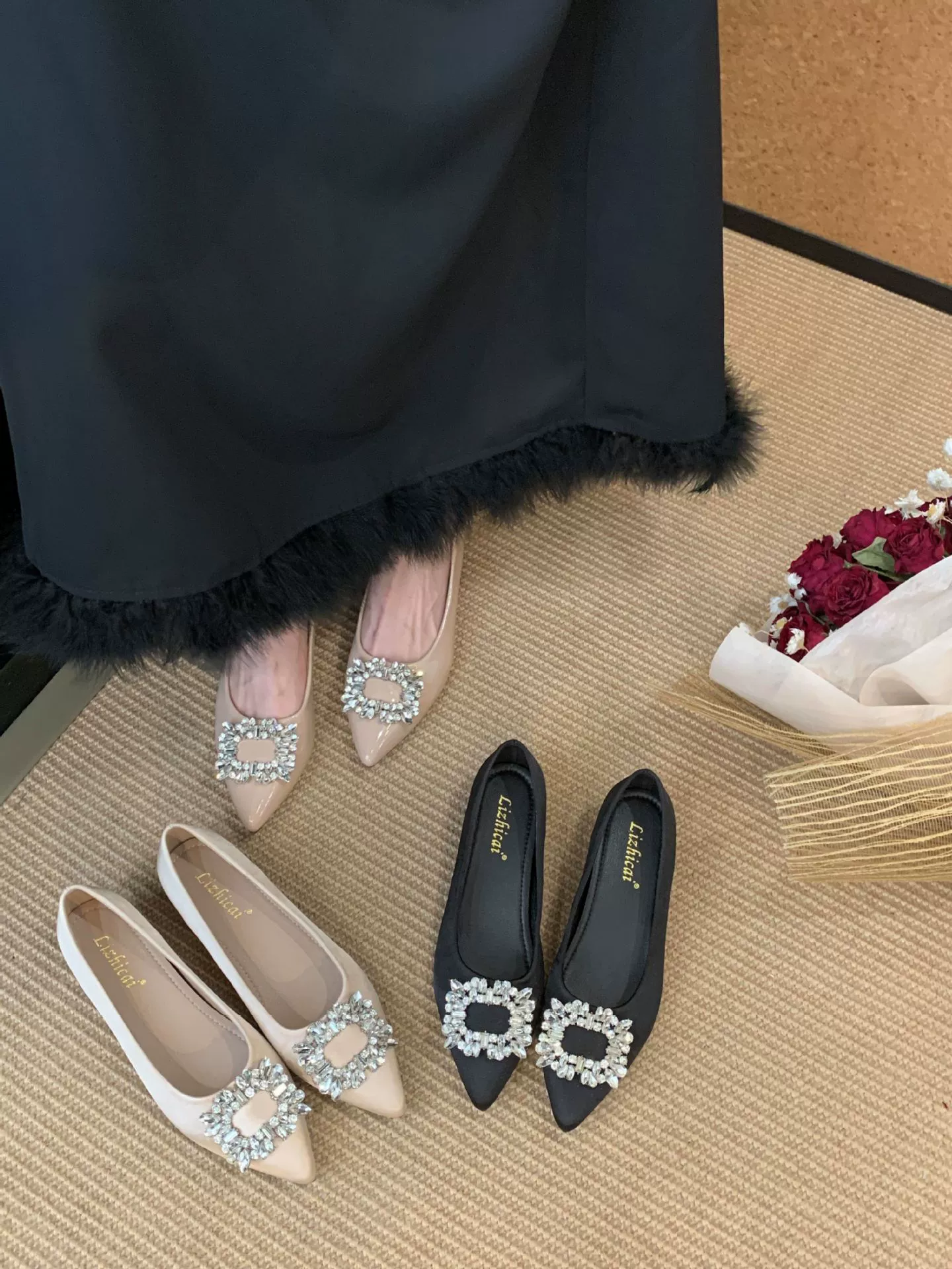 Женские туфли с неглубоким носком и пряжкой со стразами, новые элегантные туфли во французском стиле 2025 года, туфли с внутренним увеличением цвета, туфли на одной ноге с острым носком