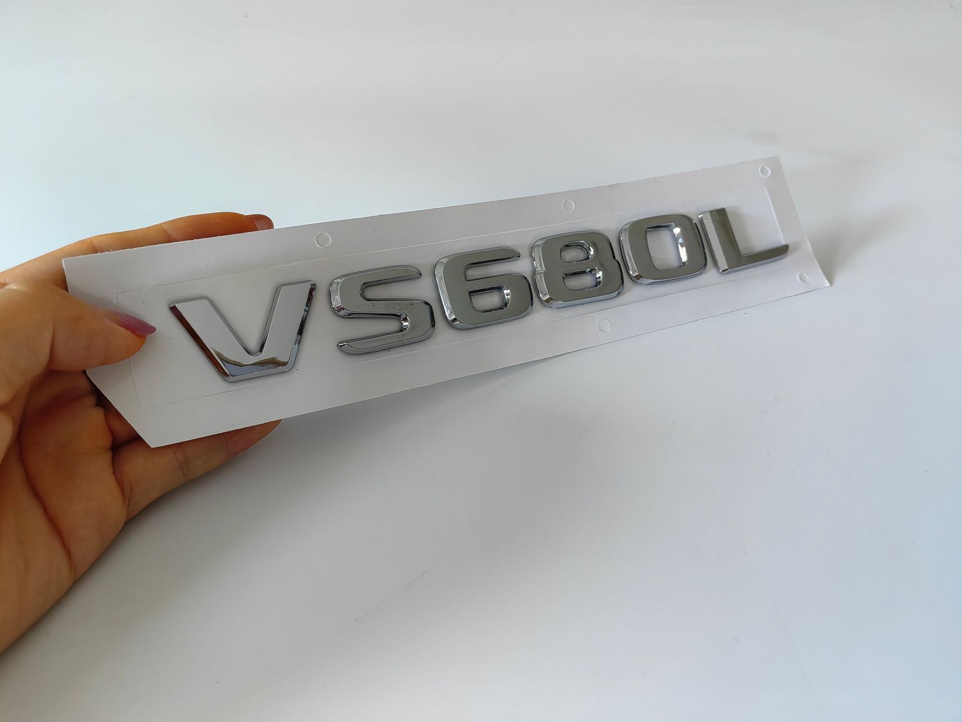 Mercedes-Benz car logo rear emblem sticker E/C-Class E300L/GLC/GLE/AMG/260L number letter emblem in English