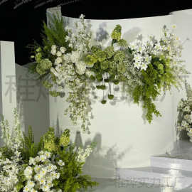 婚庆户外森系小清新白绿色系路引插花装饰绿色绣球飞燕草绿植叶材