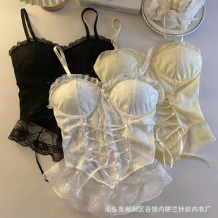 French Lace Camisole for Women with Breast Pads for Outer Wear, All-In-One, Wire-Free, Beautiful Back, Versatile Short Top