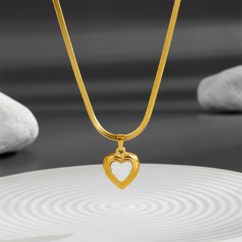 Daily Occasion 304 Stainless Steel Material Heart Shape Pattern PVD Coated Real Gold Plated 18K Gold Heart Shape Titanium Steel Sweet Waterproof Non Tarnish Titanium Steel Pendant Necklace