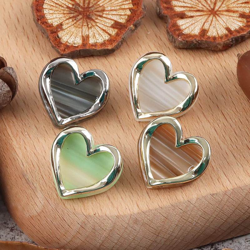 Heart-shaped Combination Metal Buckle Imitation Shell Chanel Style Button Women's Top Cardigan Shirt Coat Coat Coat Button