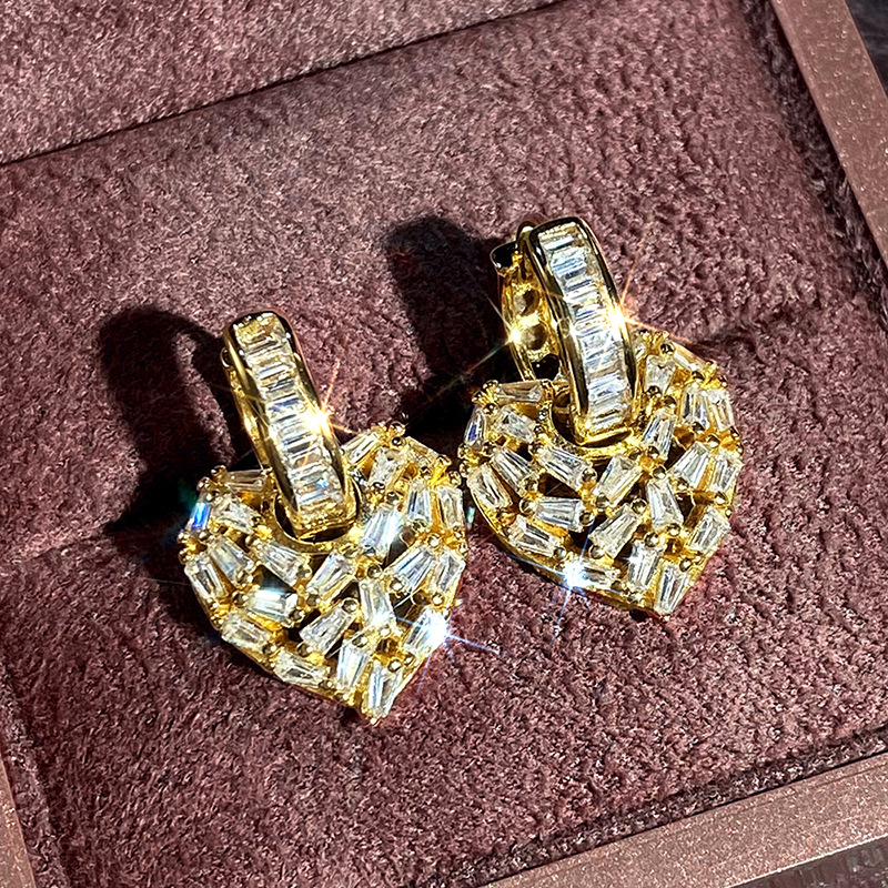 8g Weight Copper Ear Needle Material Zircon Inlay Material Earrings Classification Holiday, Daily Occasion Copper Material Heart Shape Pattern All Seasons Season Women's Gender Casual, Elegant Style Heart Shape Copper Casual Elegant Earrings 5