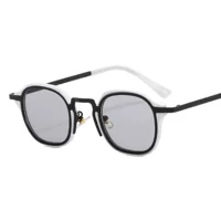 T22016 Artistic Fresh Box Metal ПК Смешанные солнцезащитные очки Мужчины и женщины Панк-ины Солнцезащитные очки знаменитостей в Интернете