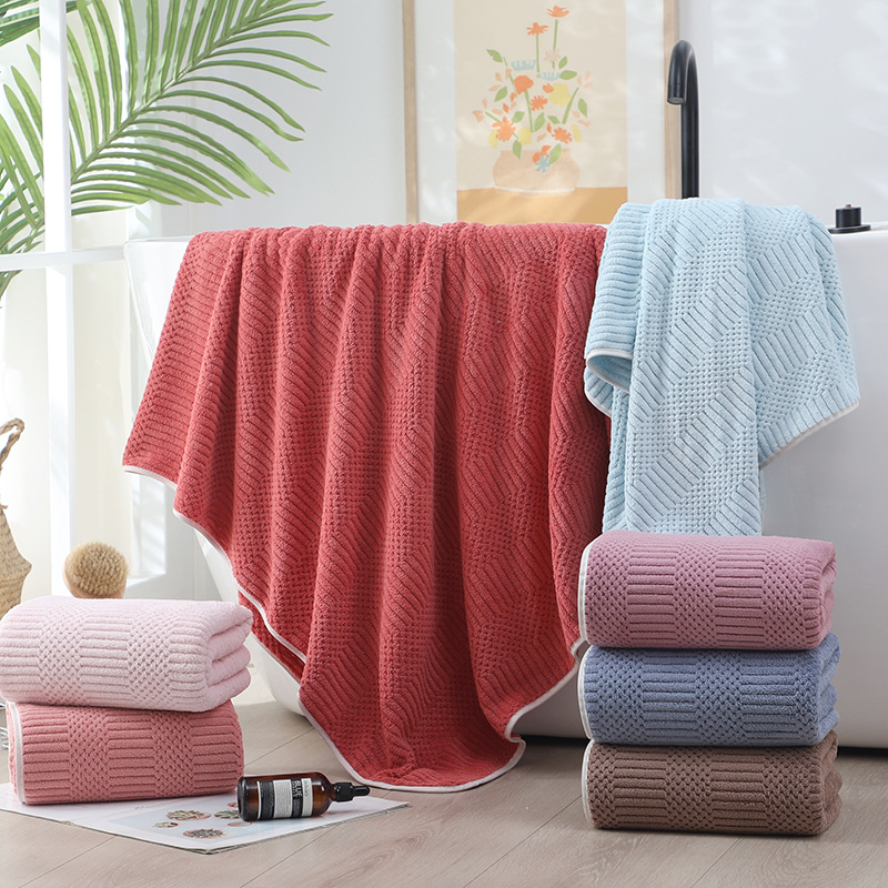 Super Absorbent Coral Fleece Bath Towel For Couples Large And Thick_voghion.com