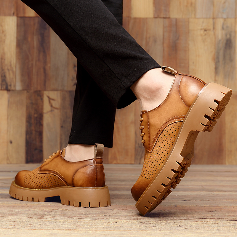 Светло-коричневый