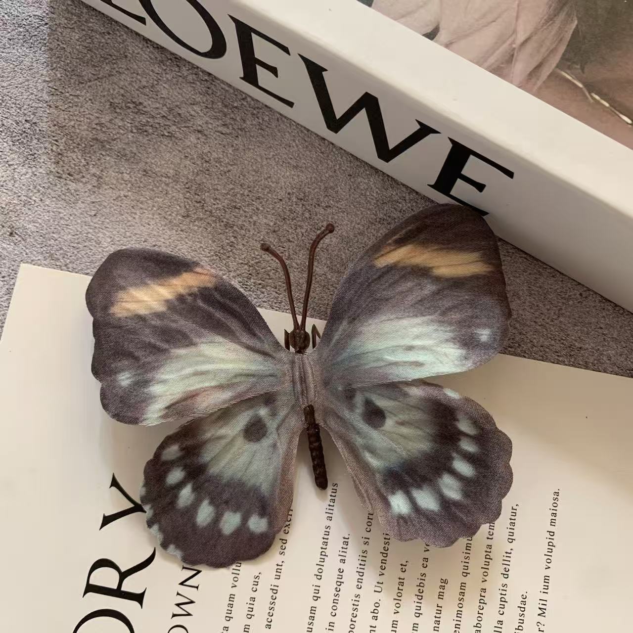 노란색 검정색 녹색